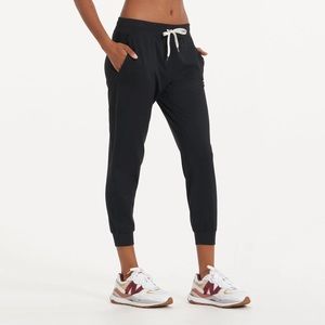 Vuori performance joggers